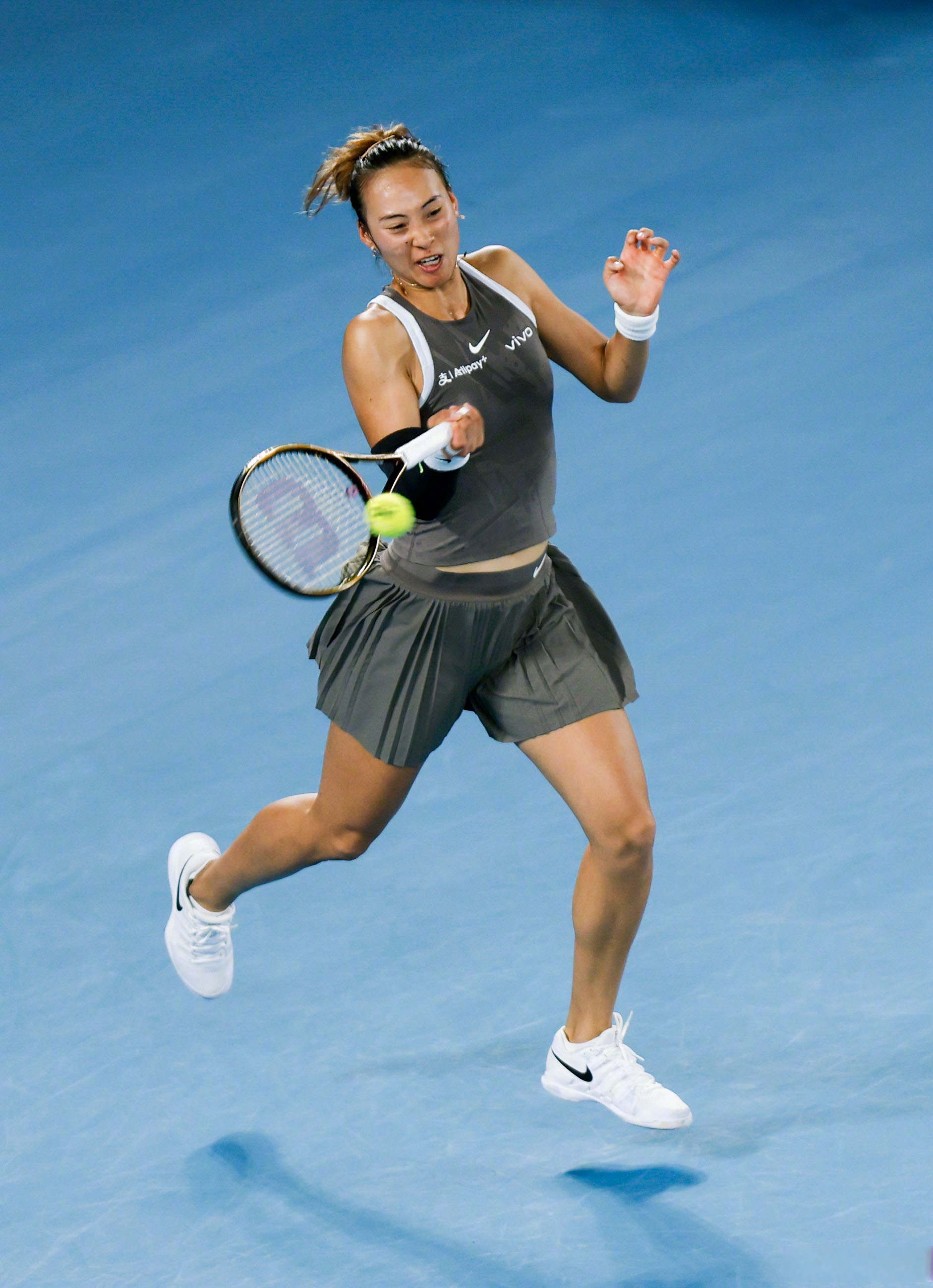 和本土球员 和本土球员